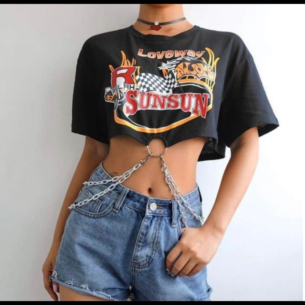 Gen Z Lab ✨ Cropped top punk chain t shirt ✨